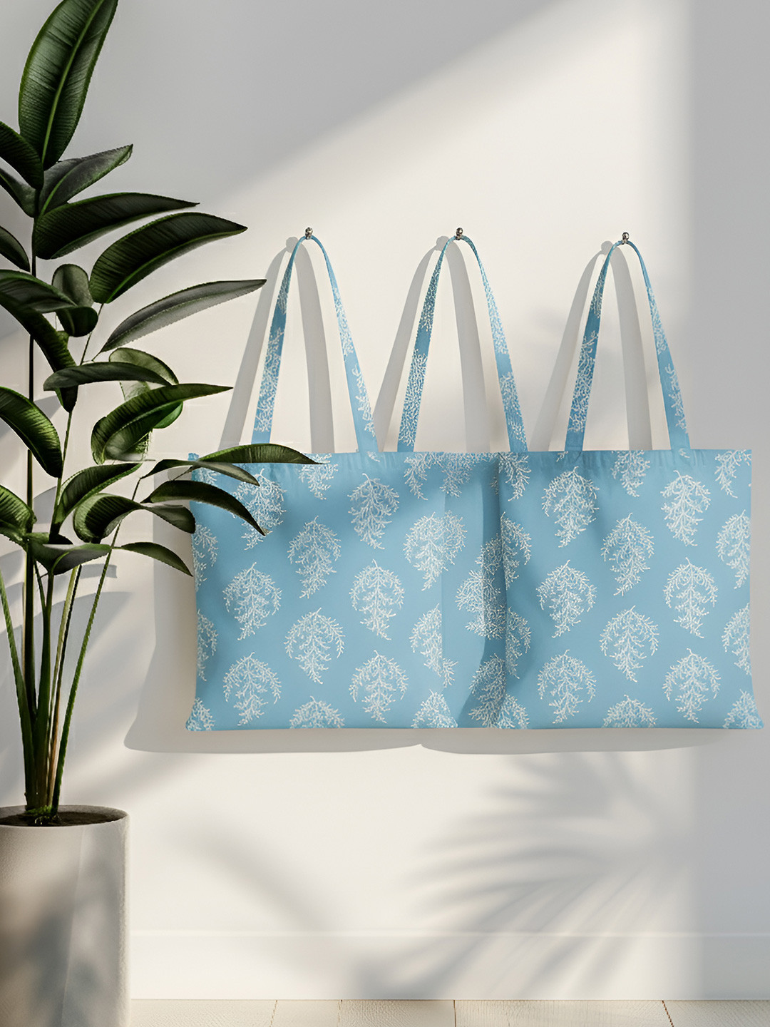 YASH GALLERY Women Blue Printed Oversized Tote Bag