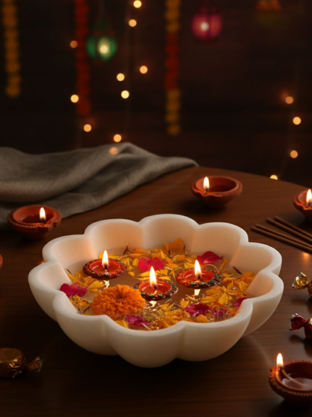 Swadeshi Blessings White Scalloped Marble Decorative Bowl 6 Inch