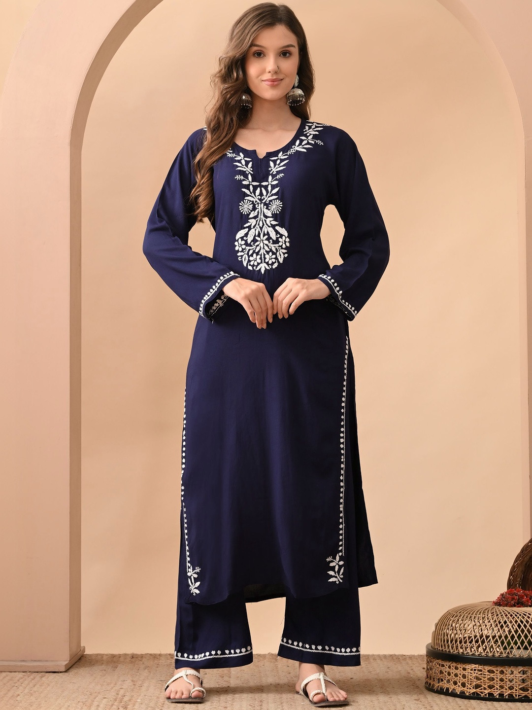 Syrish Ethnic Motifs Embroidered V-Neck Thread Work Straight Kurta With Palazzo