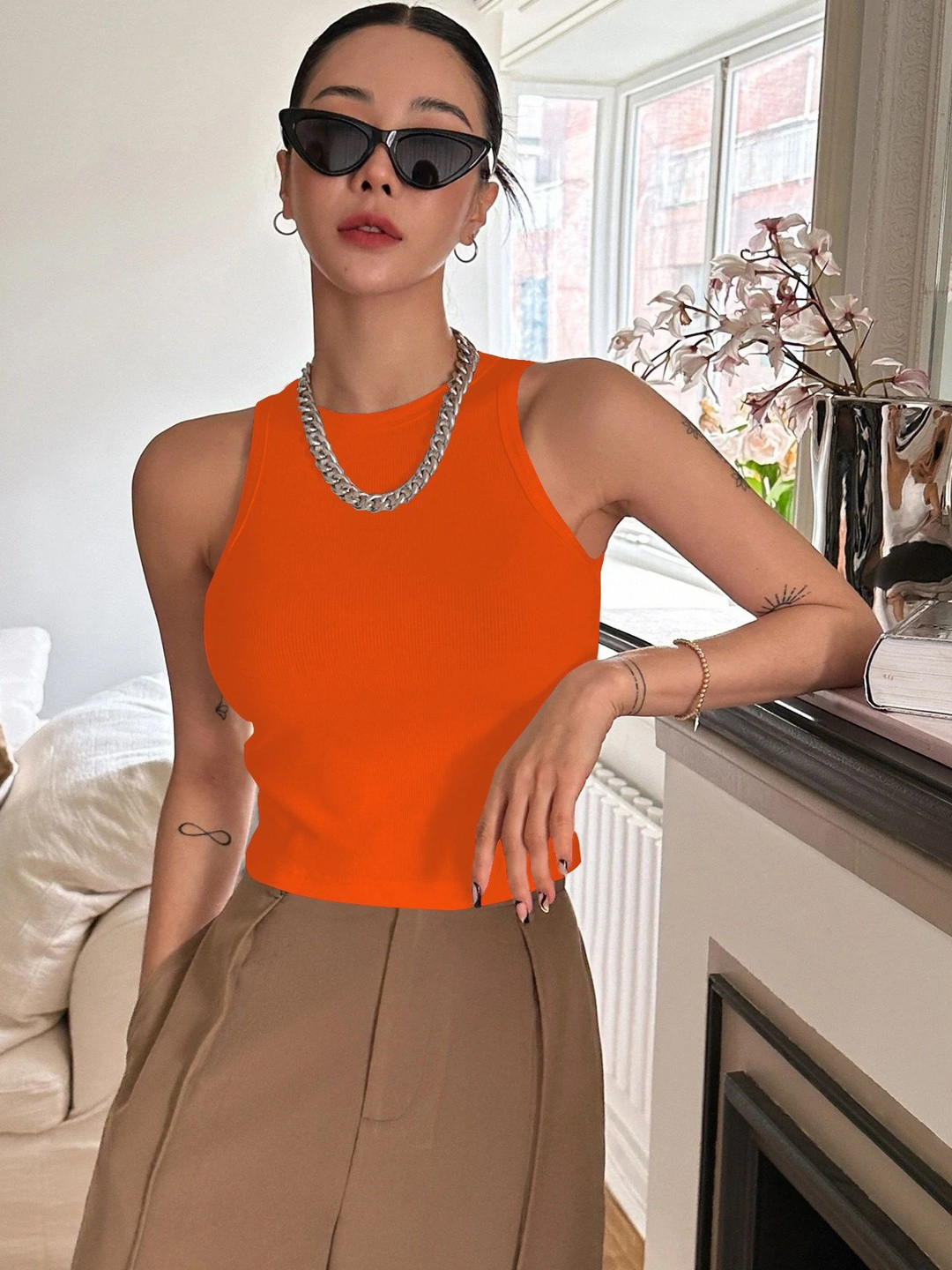 TOOCHKI Ribbed Solid Round Neck Lycra Crop Top