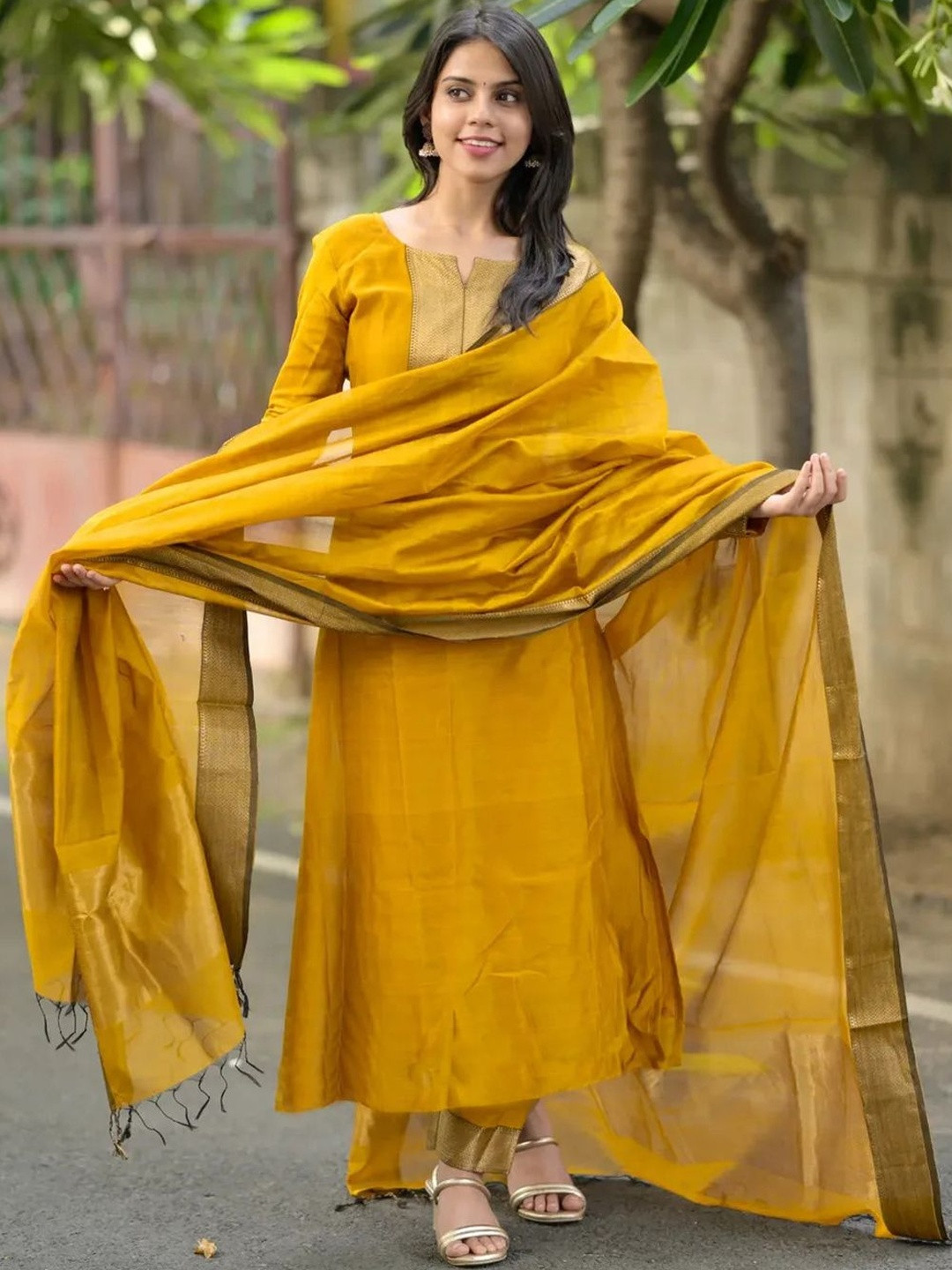 SZN Chevron Yoke Design Notch Neck Kurta With Trousers & Dupatta