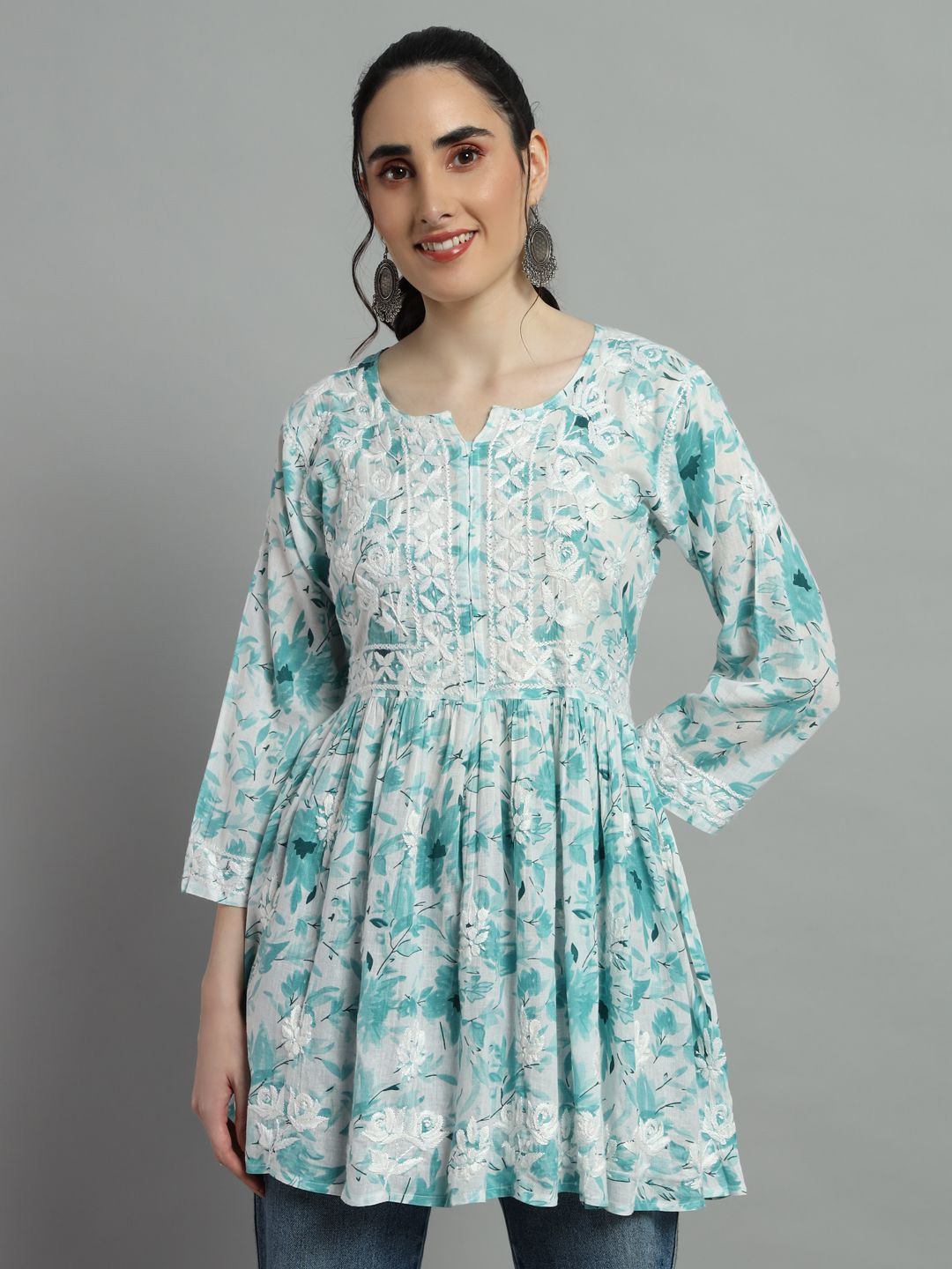 Fashionable Chikan Handikraft Floral Embroidered Chikankari Pure Cotton Chikankari Anarkali Kurti