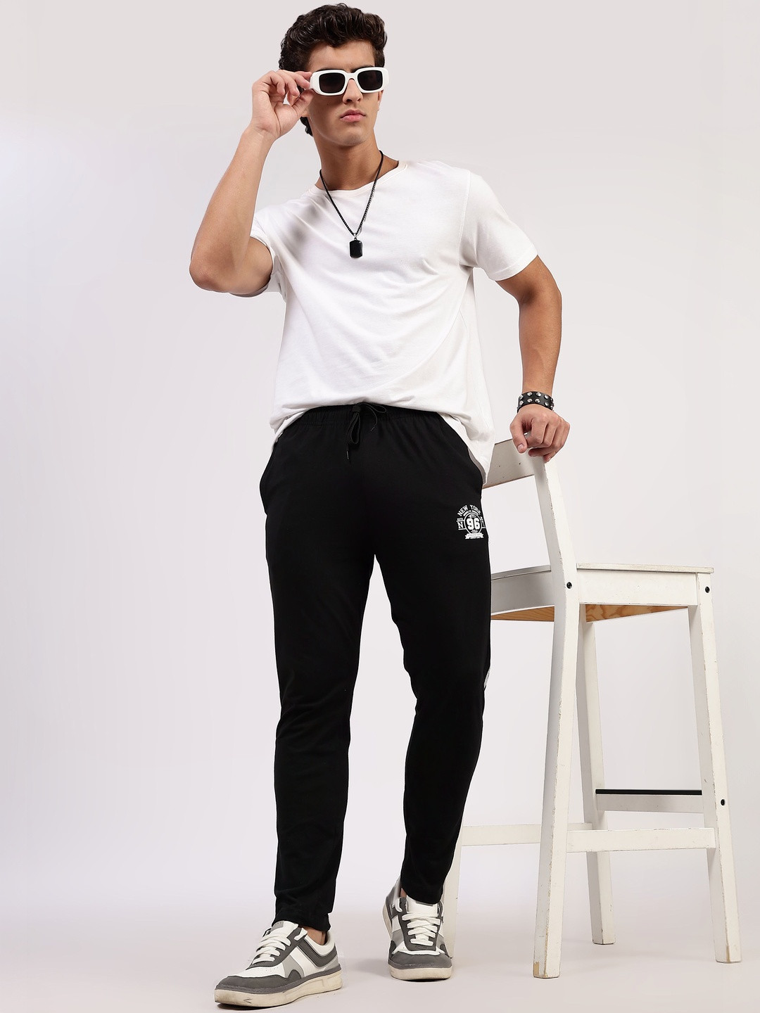 24 Street Men High-Rise Zip Trousers