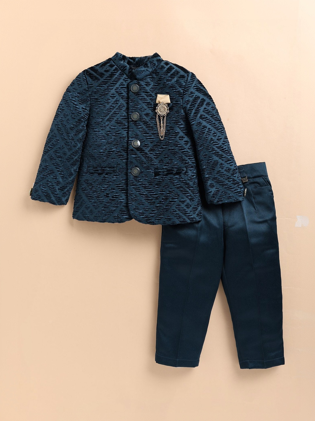 LITTLE COLLARS Boys Textured Velvet Full Sleeves Woven Jodhpuri Two-Piece Suit With Brooch