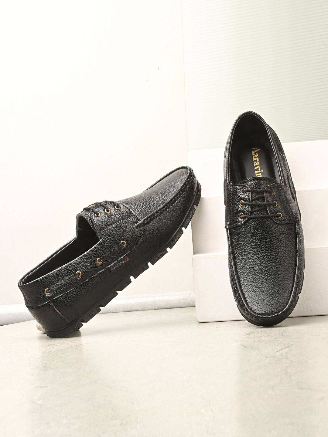 AARAVIN'S Men Textured Boat Shoes