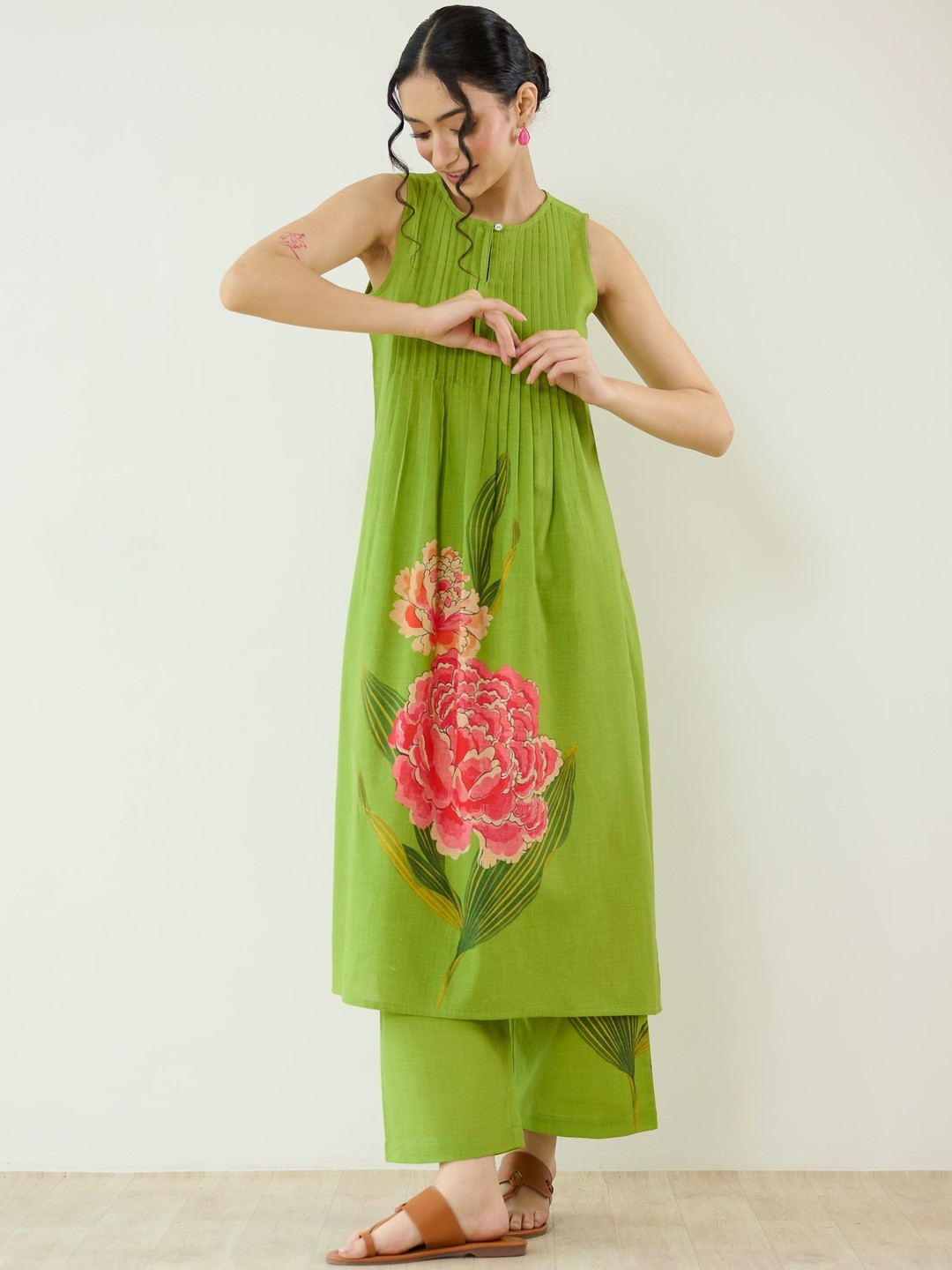 Rustorange Belle Floral Printed Sleeveless Pleated Pure Cotton Kurta With Palazzo