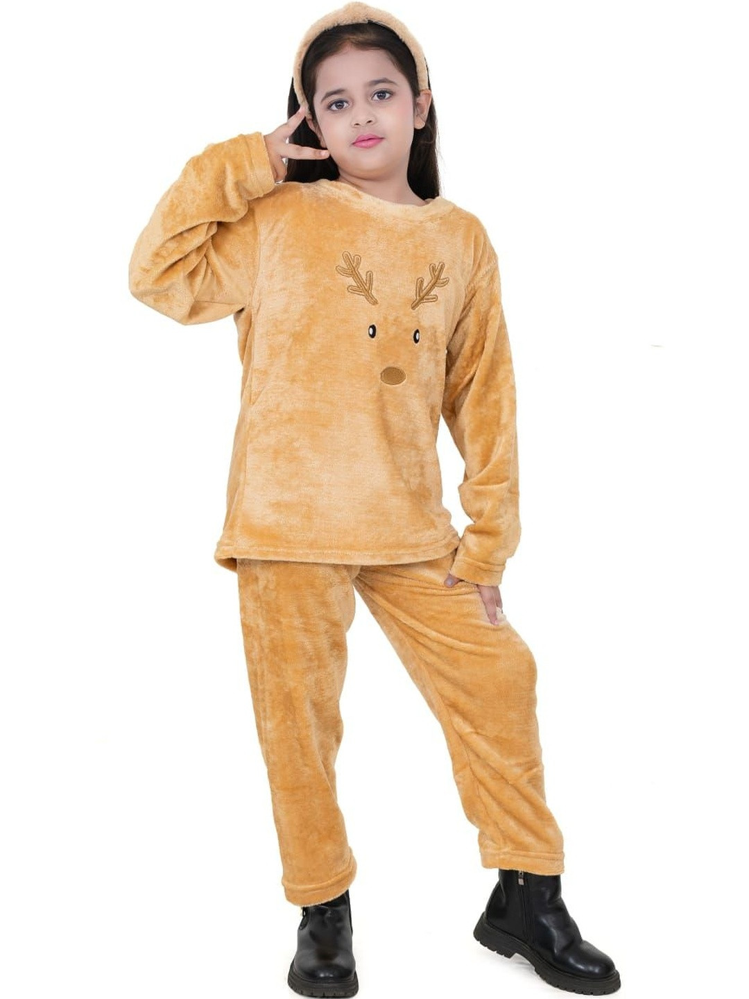US TRENDZ Girls Embroidered T-Shirt With Trousers Clothing Set