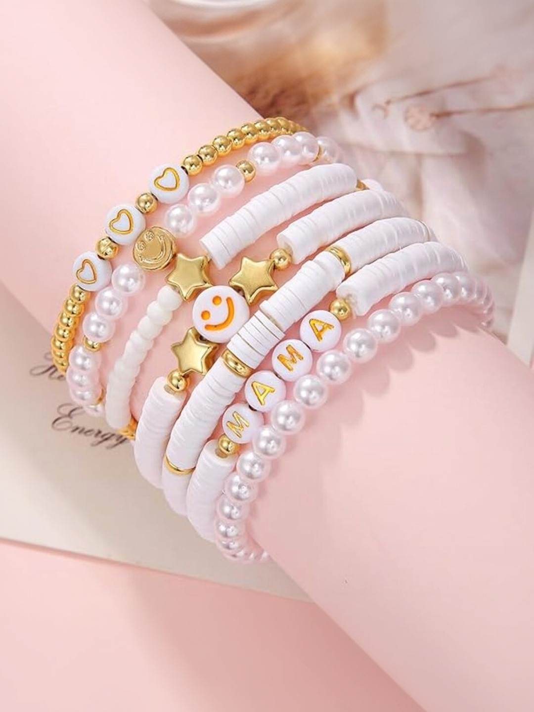 DressBerry Women 7 Pearls Charm Bracelet