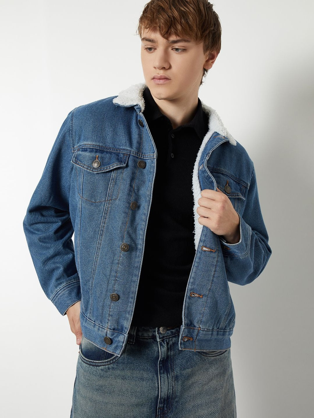 max Men Washed Colourblocked Denim Jacket