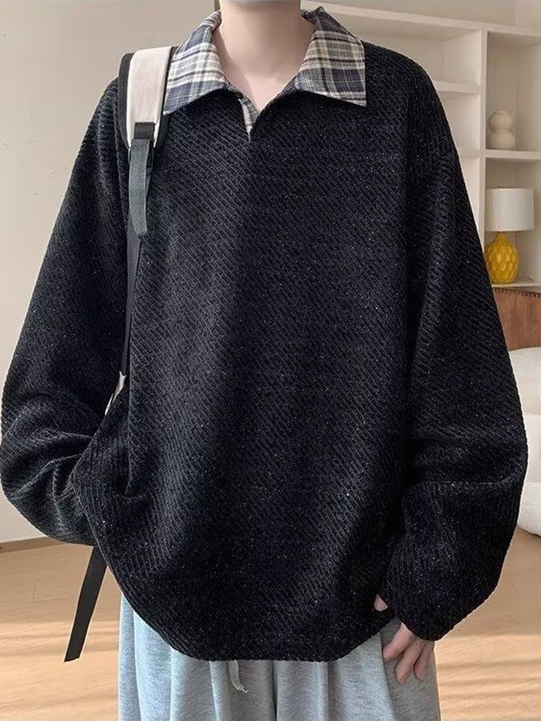StyleCast x Revolte Men Polo Collar Raw Edge Boxy T-shirt