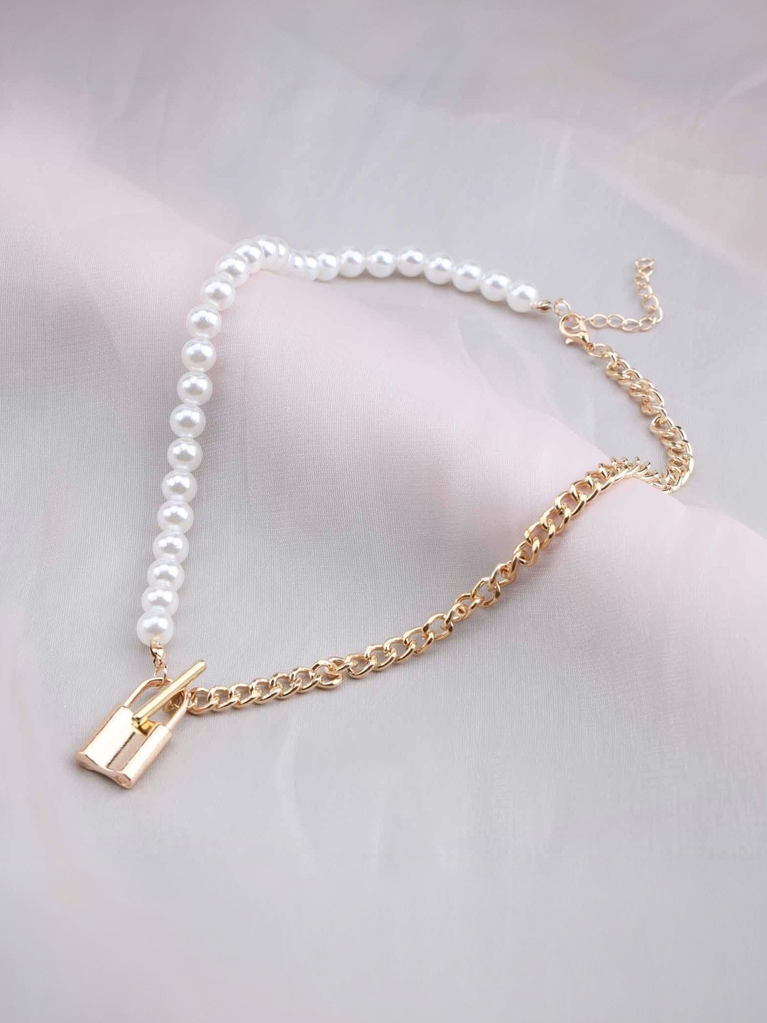 DressBerry Gold-Plated Pearls Beaded Minimal Lock Chain Necklace