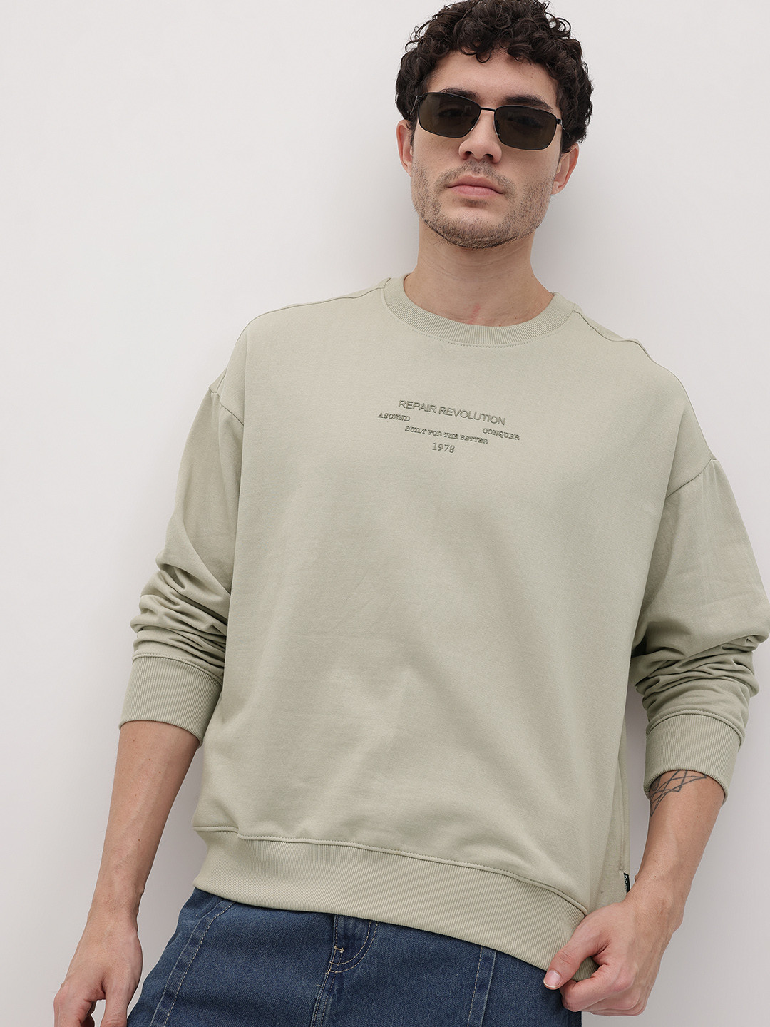 The Roadster Life Co. Typography Printed Oversized Fleece Sweatshirt