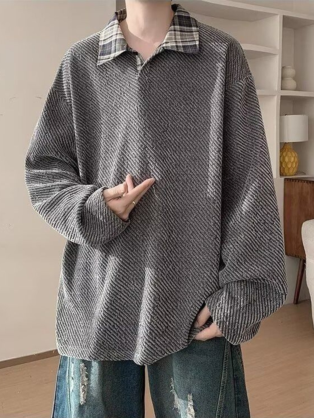 StyleCast x Revolte Men Polo Collar Raw Edge Boxy T-shirt