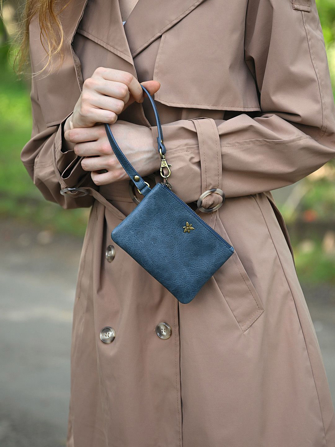 Anuschka Women Abstract Textured Wrist Loop Leather Zip Around Wallet