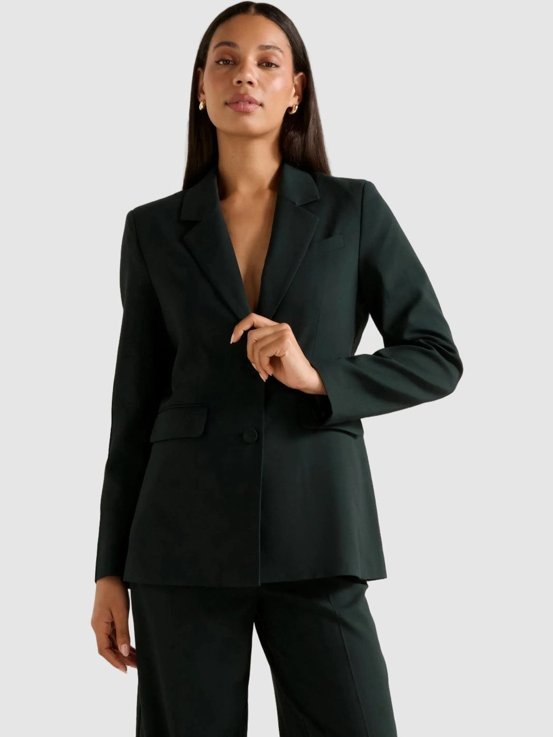 Forever New Clarette Nipped Waist Notched Lapel Single-Breasted Formal Blazer