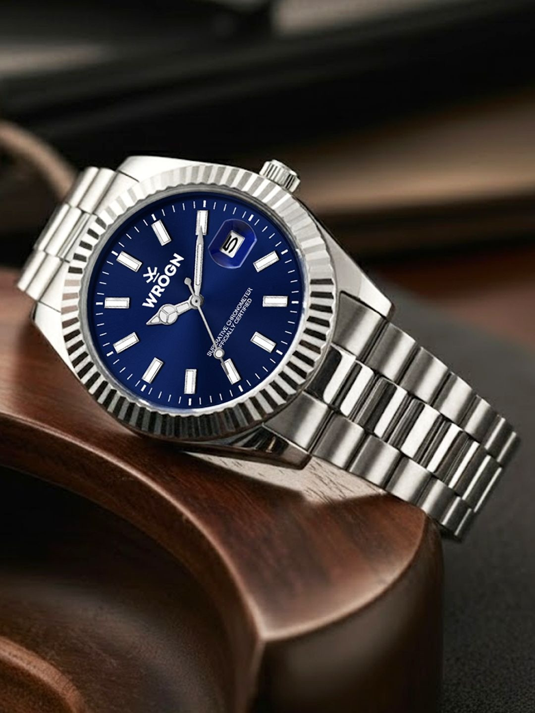 WROGN Men Dial & Stainless Steel Straps Analogue Date Aperture Watch HOBWRG0601-BL