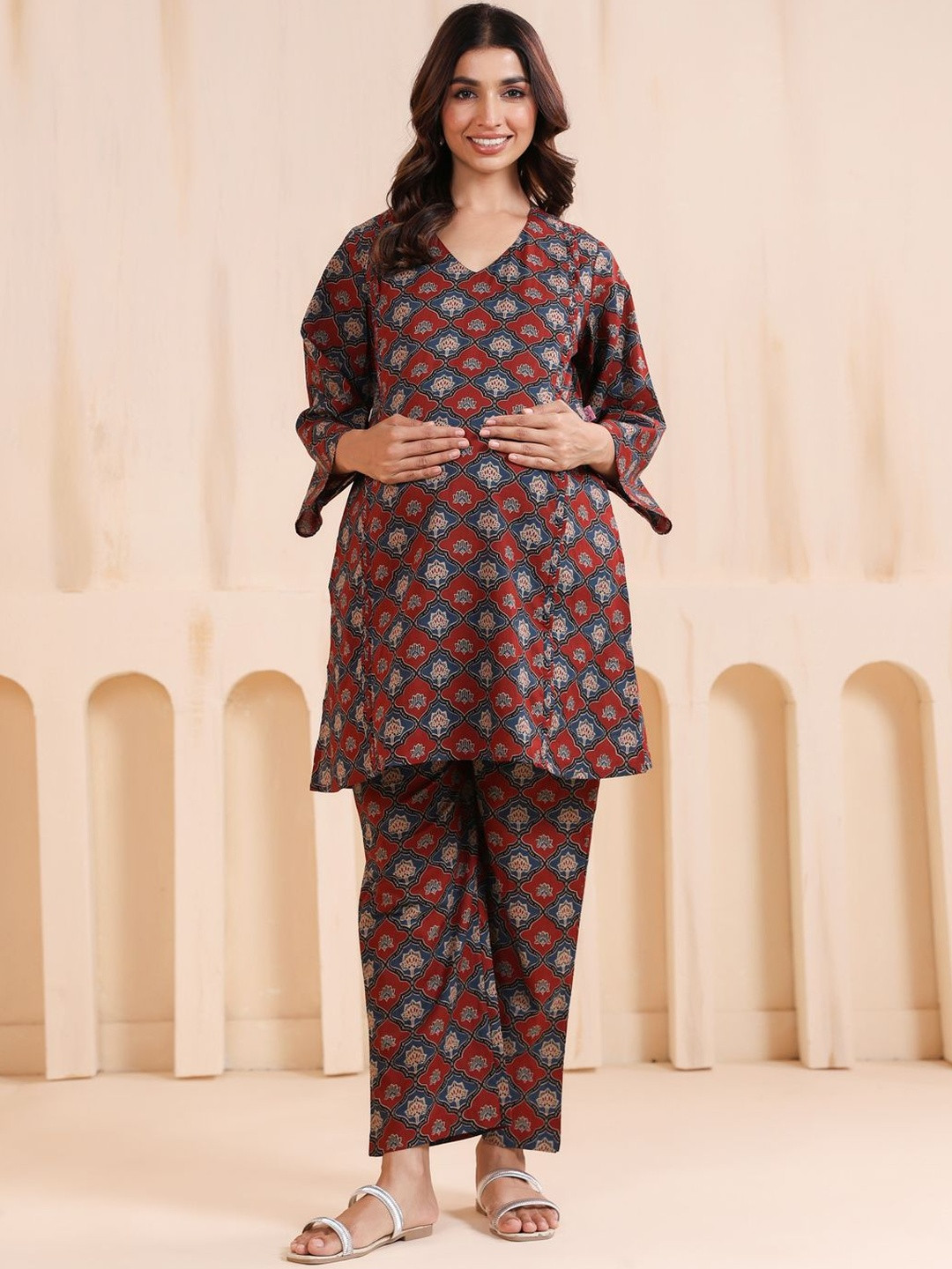 Ikk Kudi by Seerat Red & Blue Pintex Cotton Printed Maternity & Nursing Kurta Set