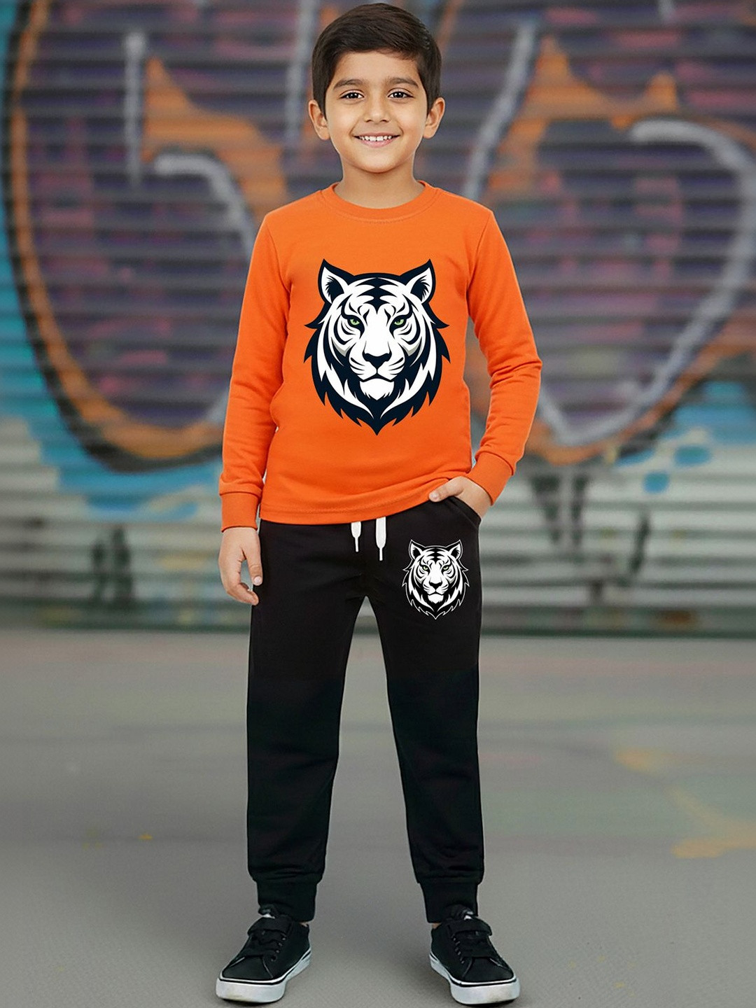 HERE&NOW Boys Lion Printed T-shirt With Joggers