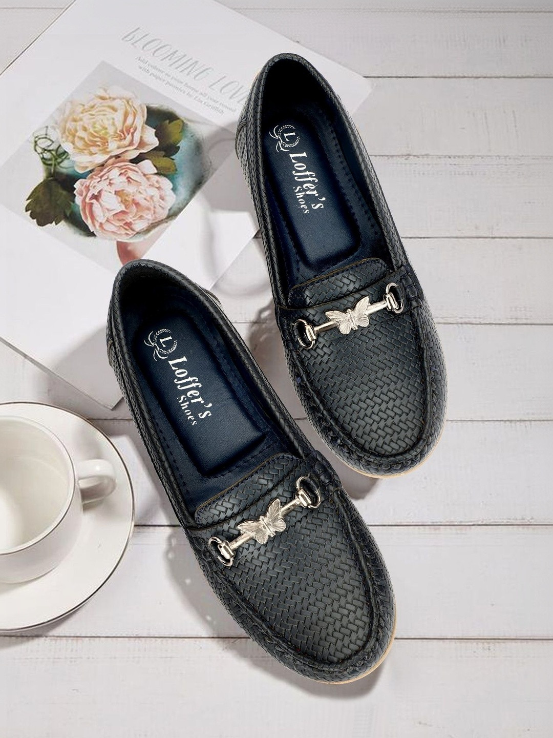 INKLENZO Women Woven Design Loafers