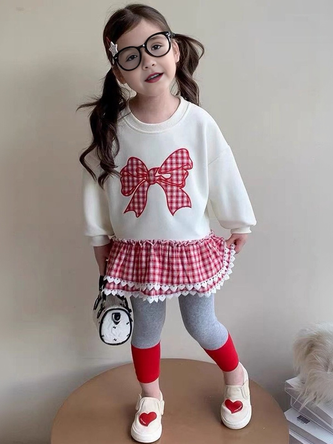 FOREVER FRIDAY Girls Printed Round Neck Sweatshirt With Legging