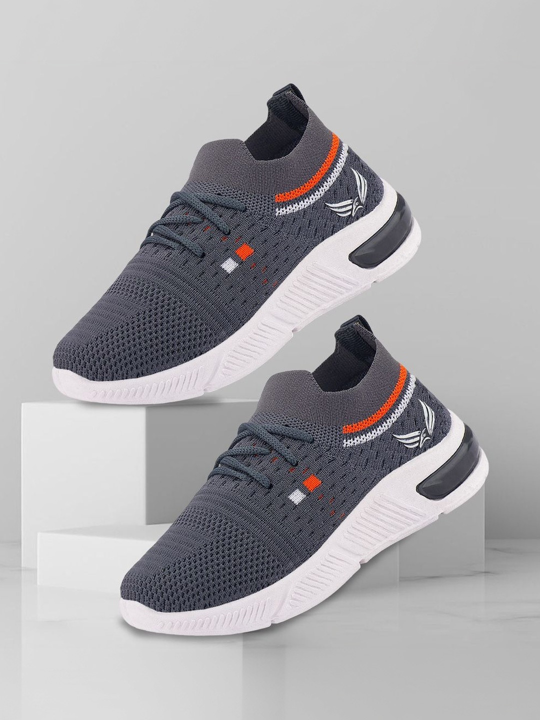 BERSACHE Boys Textured Sneakers