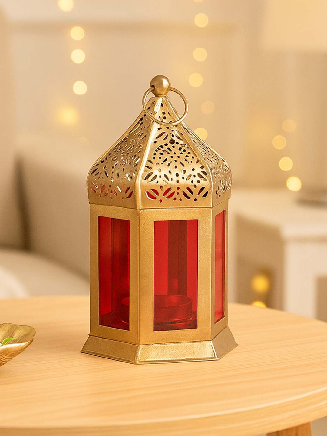MARKET99 Gold-Toned & Red Moroccan Candle Holder