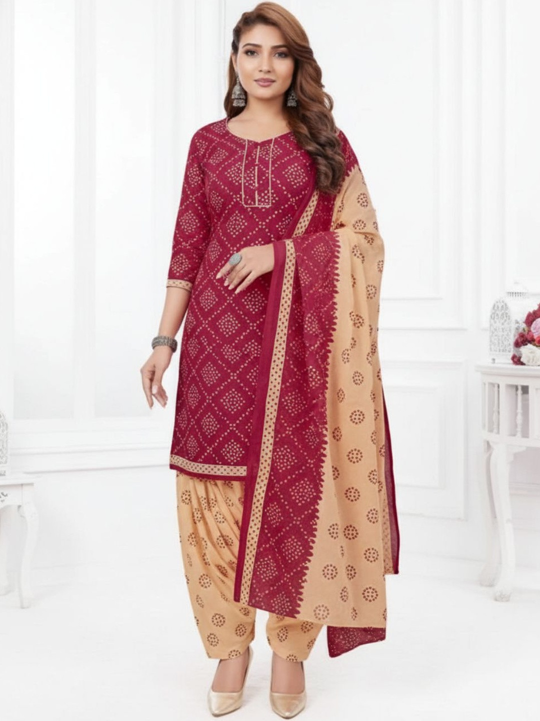 THE WEAVERS SHOP BY RAAVI Women Printed Regular Pure Cotton Kurta with Patiala & With Dupatta