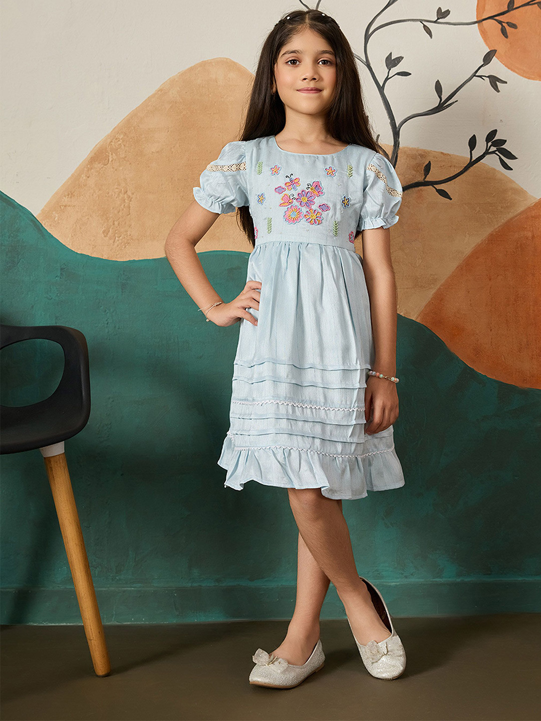 TINY TWILLS Girls Embroidered Puff Sleeve Linen Flare Dress