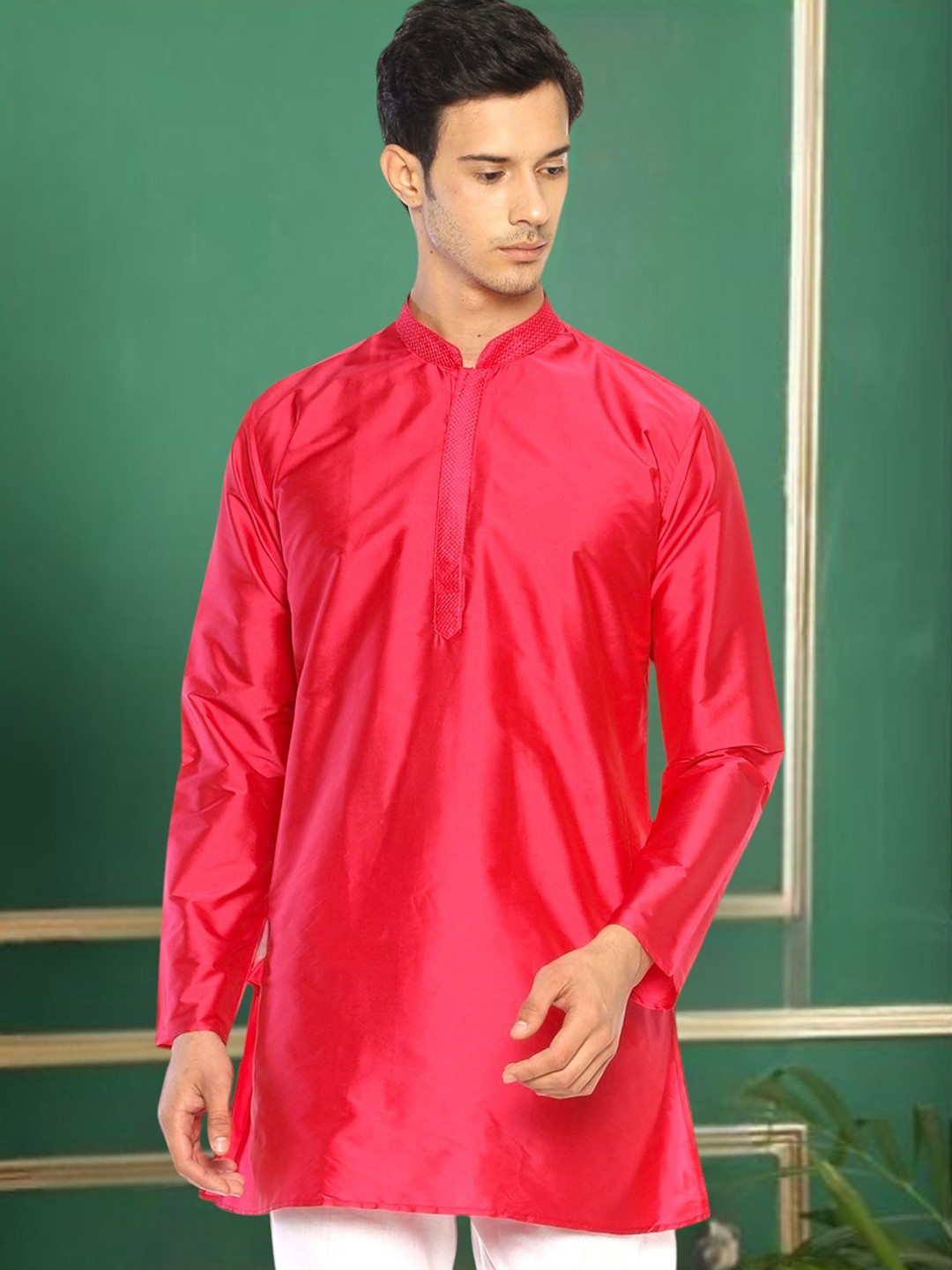 TATTVA Men Magenta Solid Straight Kurta