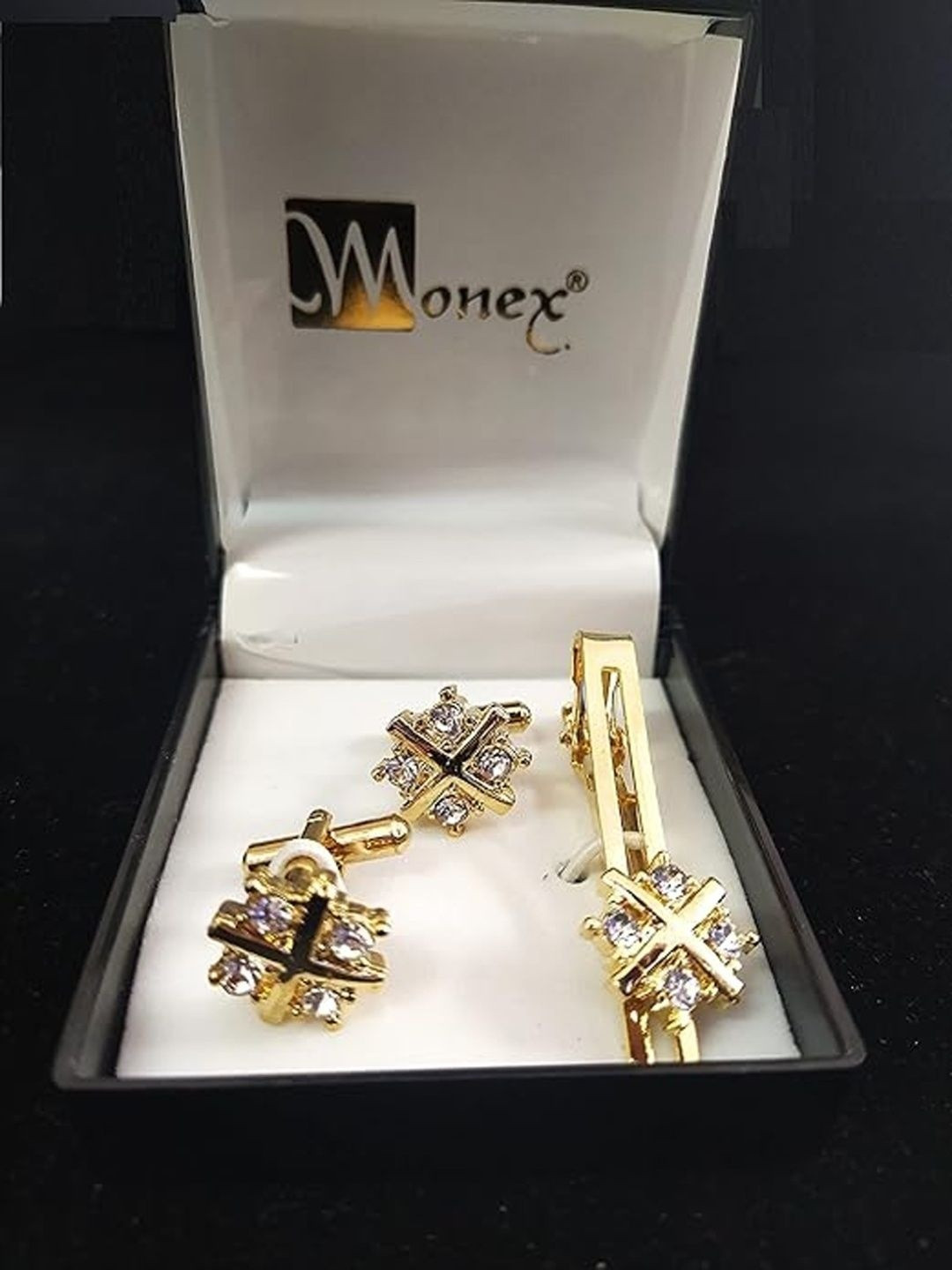 Curren Men Accessory Gift Set of Tie, Cufflinks, Pocket Square