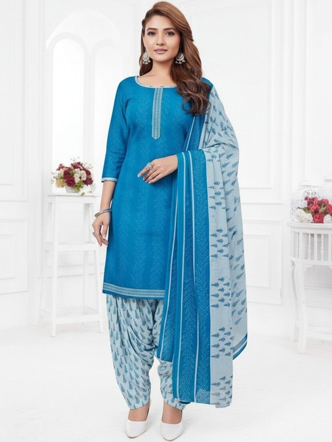 THE WEAVERS SHOP BY RAAVI Women Ethnic Motifs Printed Regular Pure Cotton Kurta with Patiala & With Dupatta