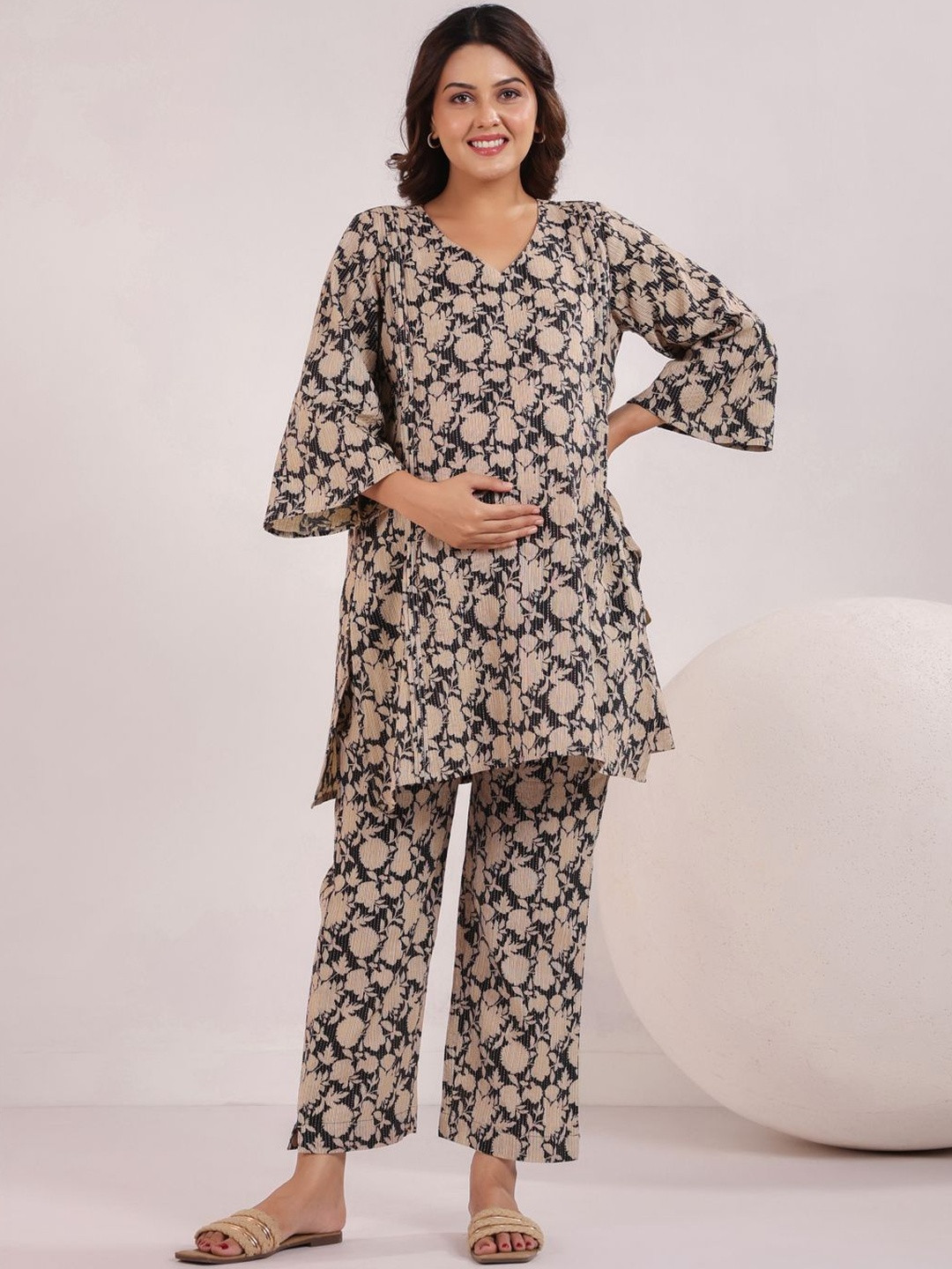 Ikk Kudi by Seerat Black Pintex Cotton Printed Maternity & Nursing Kurta Set
