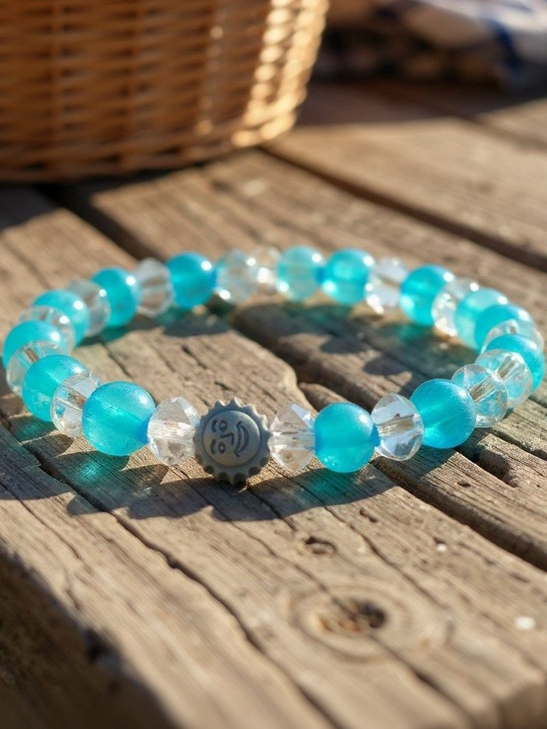 AARTISAI Artificial Stones Studded Elegant Elasticated Bracelet