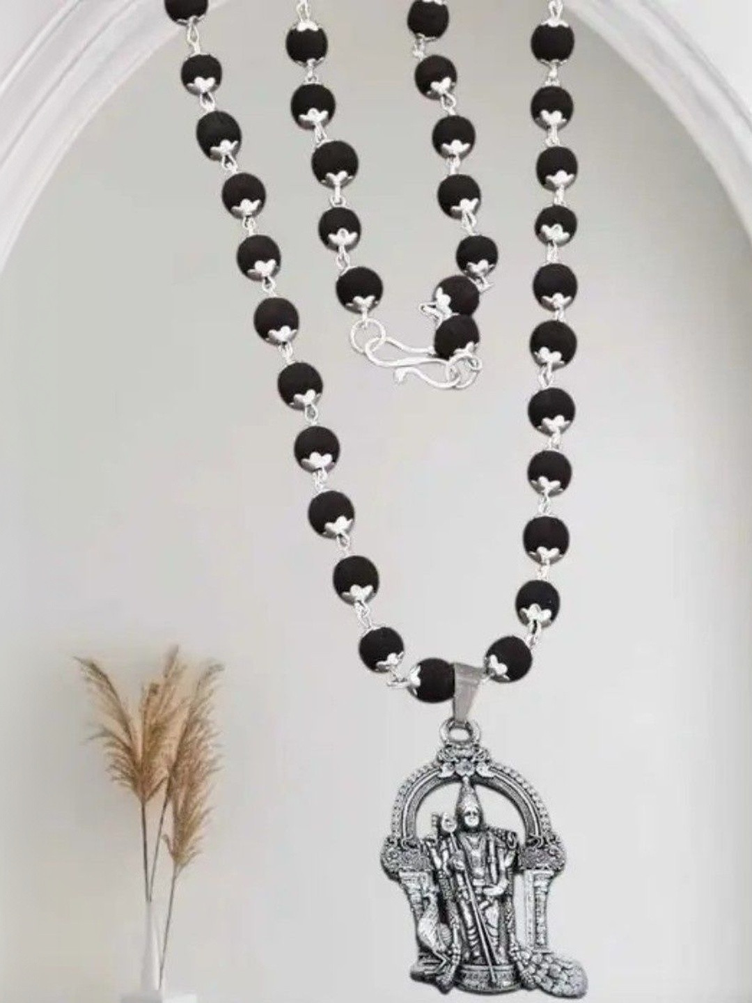 RV Jewels Unisex Copper Oxidised Necklace