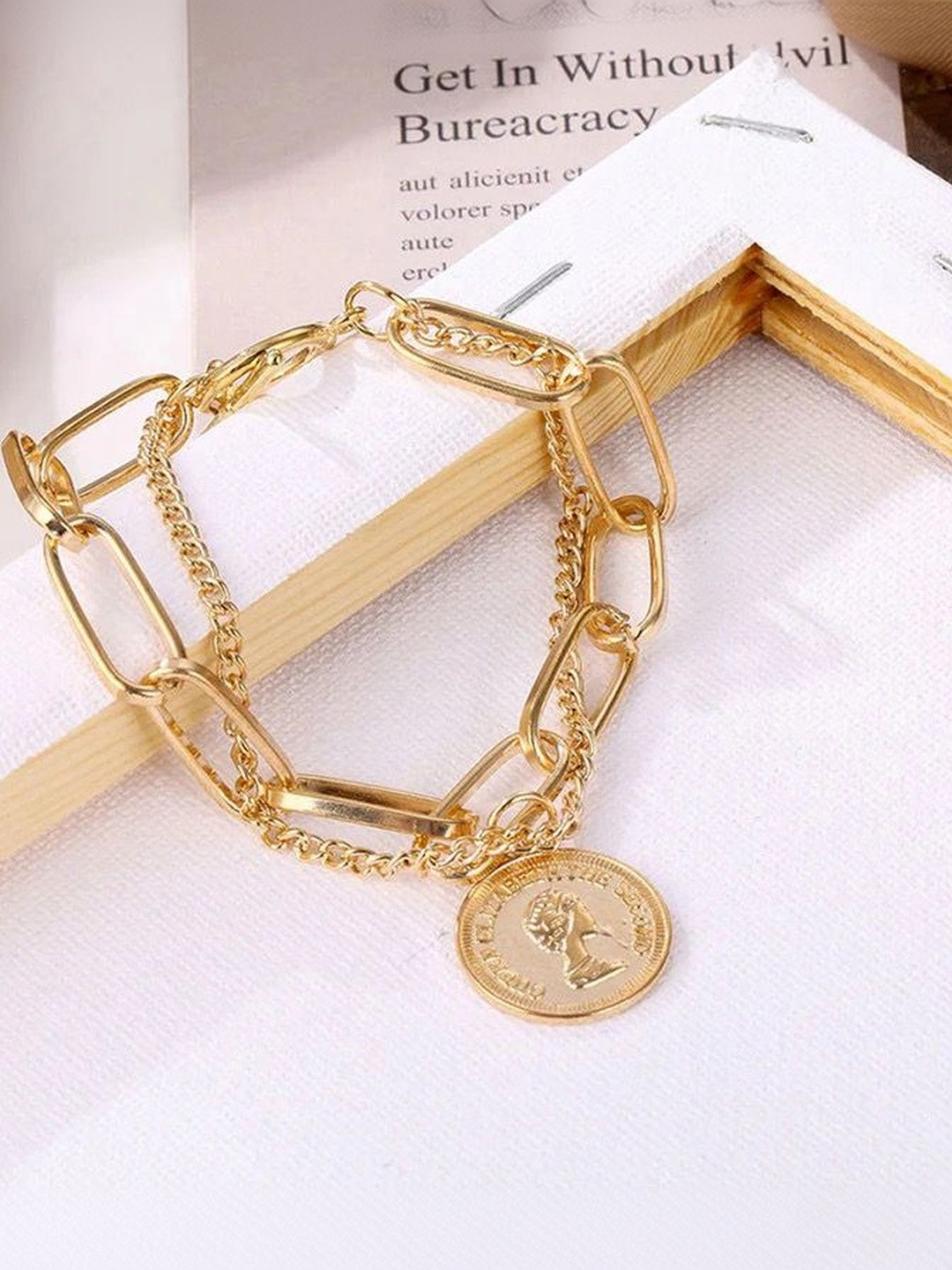 MODE & MINIMAL Women Gold-Plated Link Bracelet