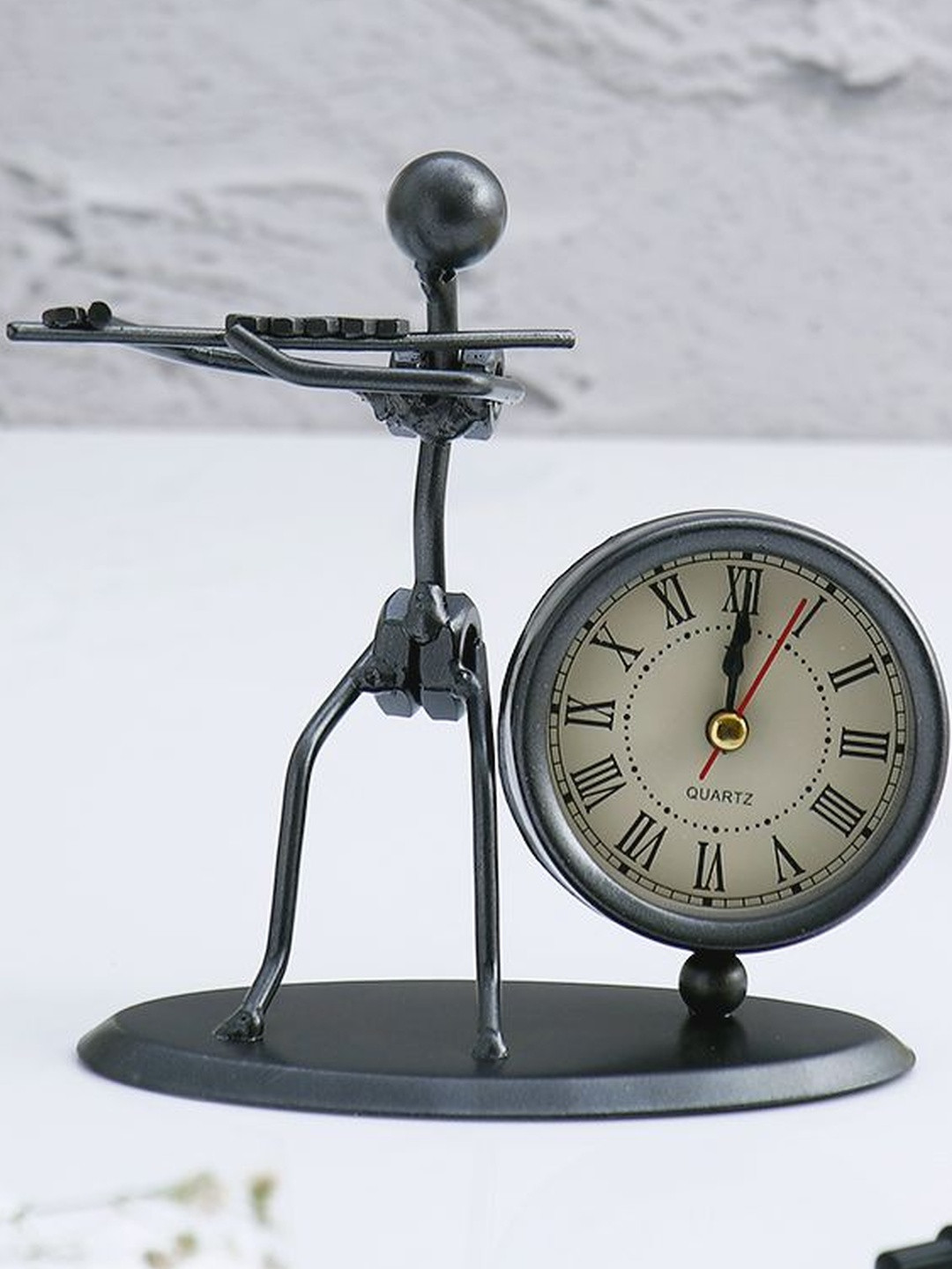 Archies Grey & White Vintage Flute Figurine Table Clock
