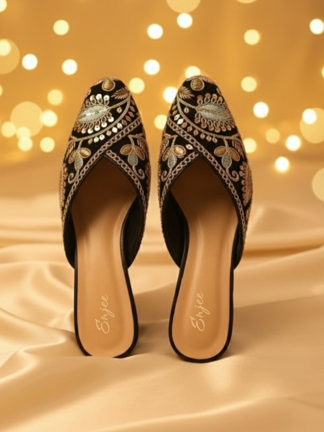 Enjee Floral Embroidered Shoe-Style Block Heels Mules