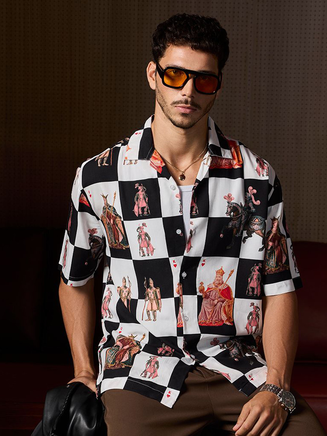 Snitch King Of Hearts Men Printed Casual Shirt