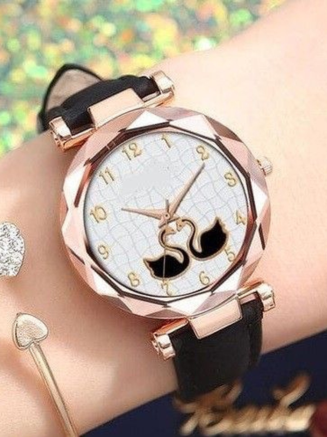 Miss Perfect Unisex Dial & Leather Straps Watch jk_174