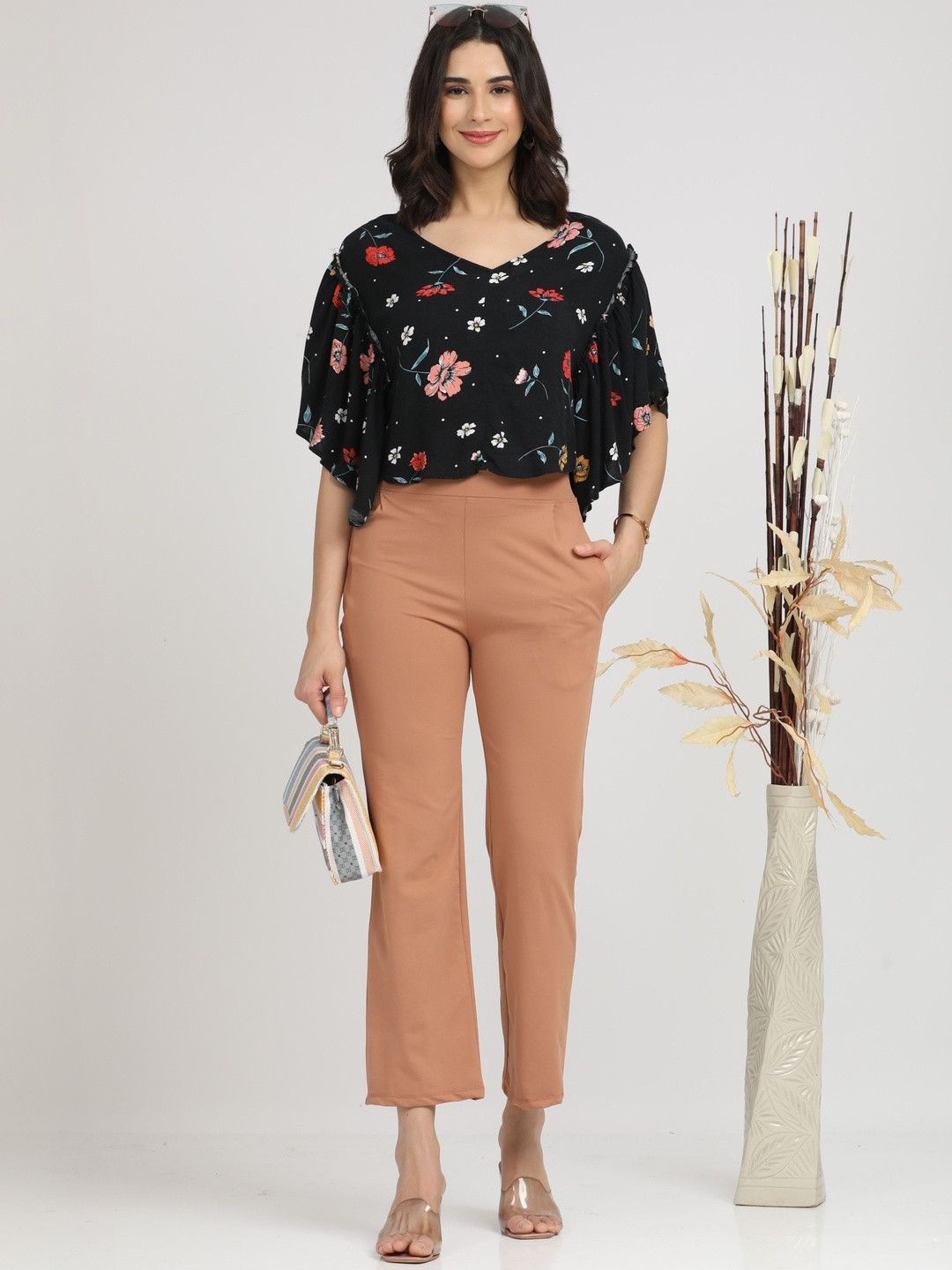 Coppersmith Women Relaxed Straight Leg Tapered Fit Trousers