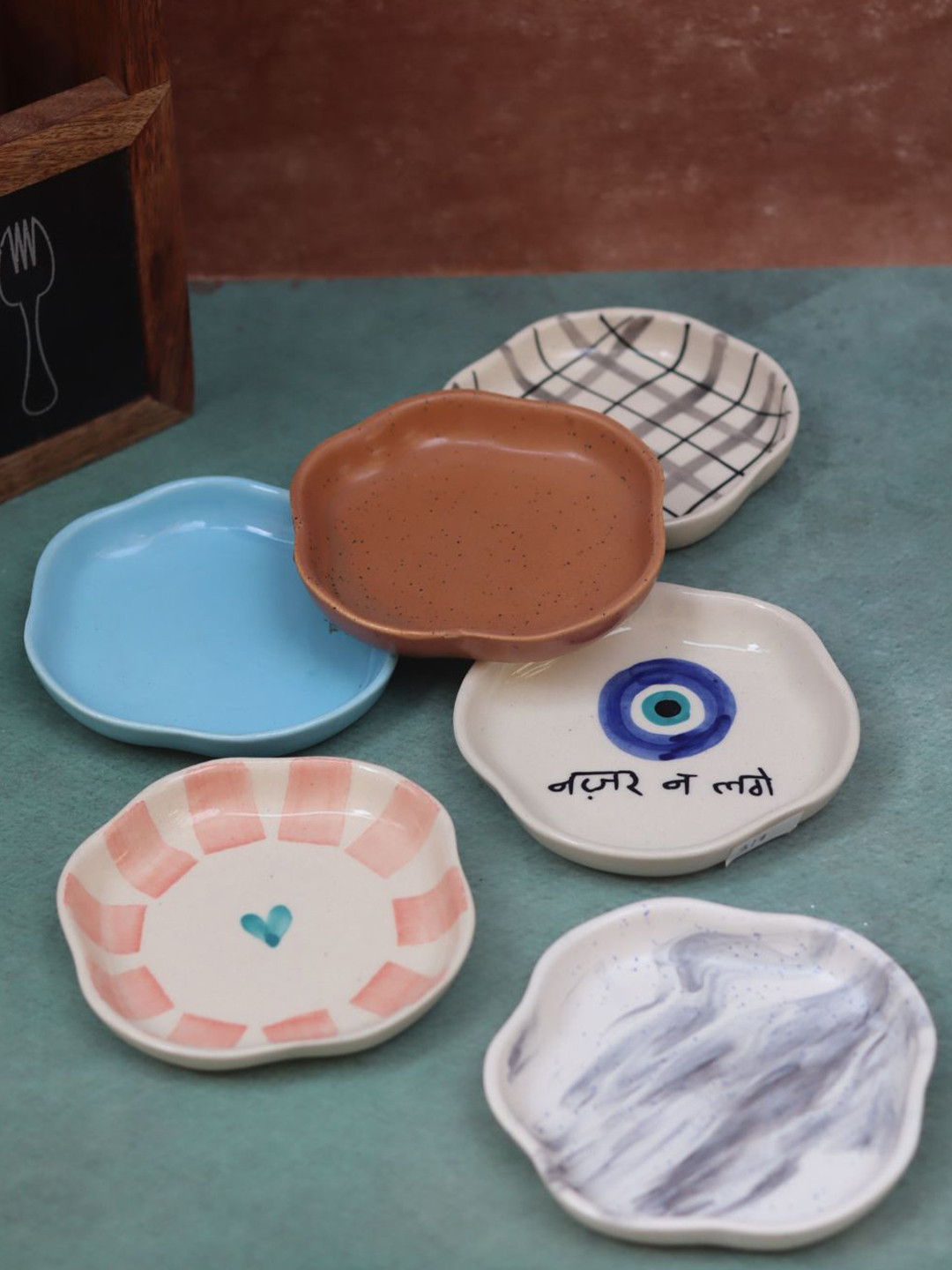 WEAVING HOMES White & Blue 6 Pieces Printed Ceramic Dessert Plates