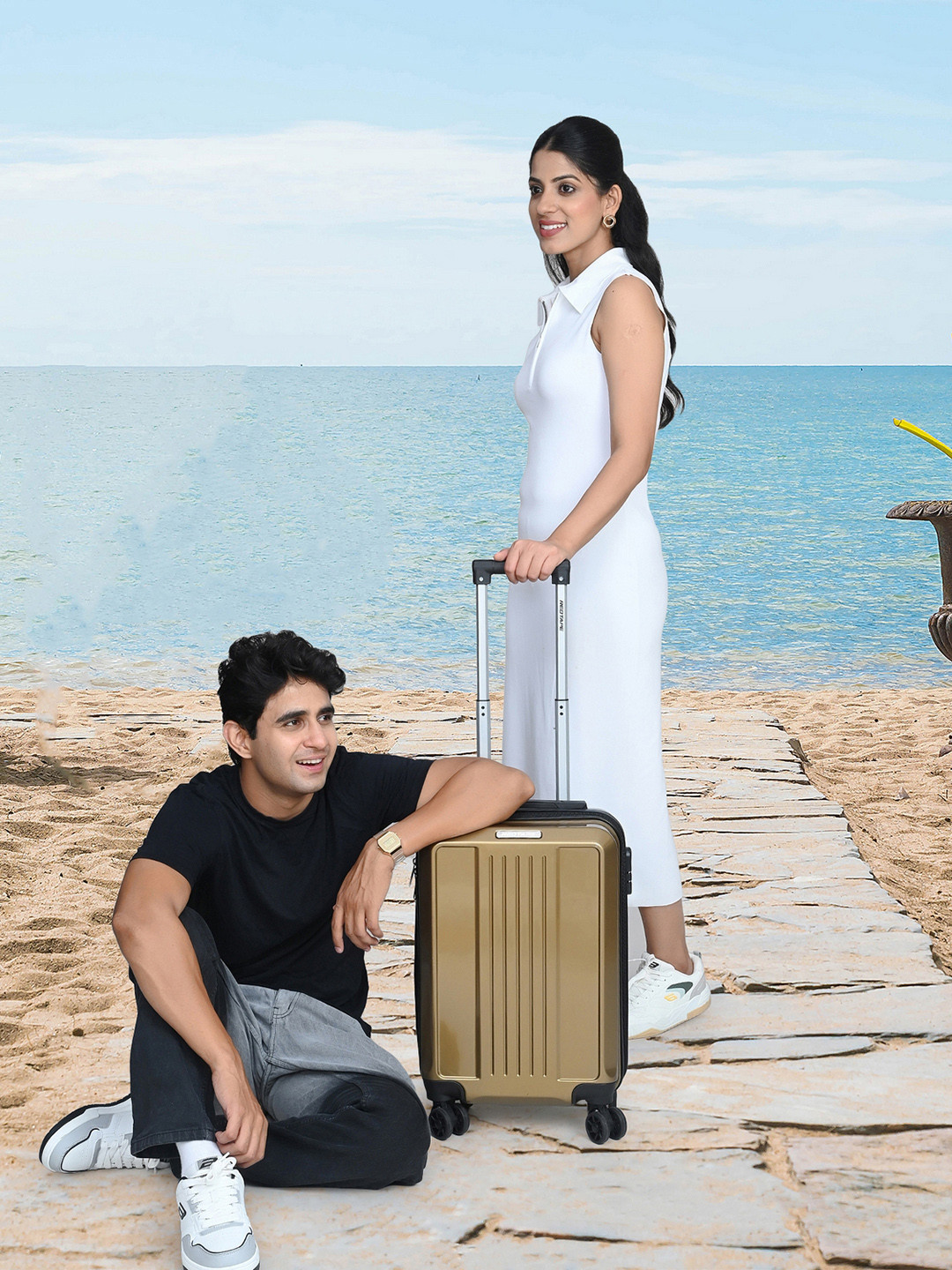 Red Tape Unisex 40L Brown ABS & Polycarbonate Hard Small Cabin-in Trolley Bag