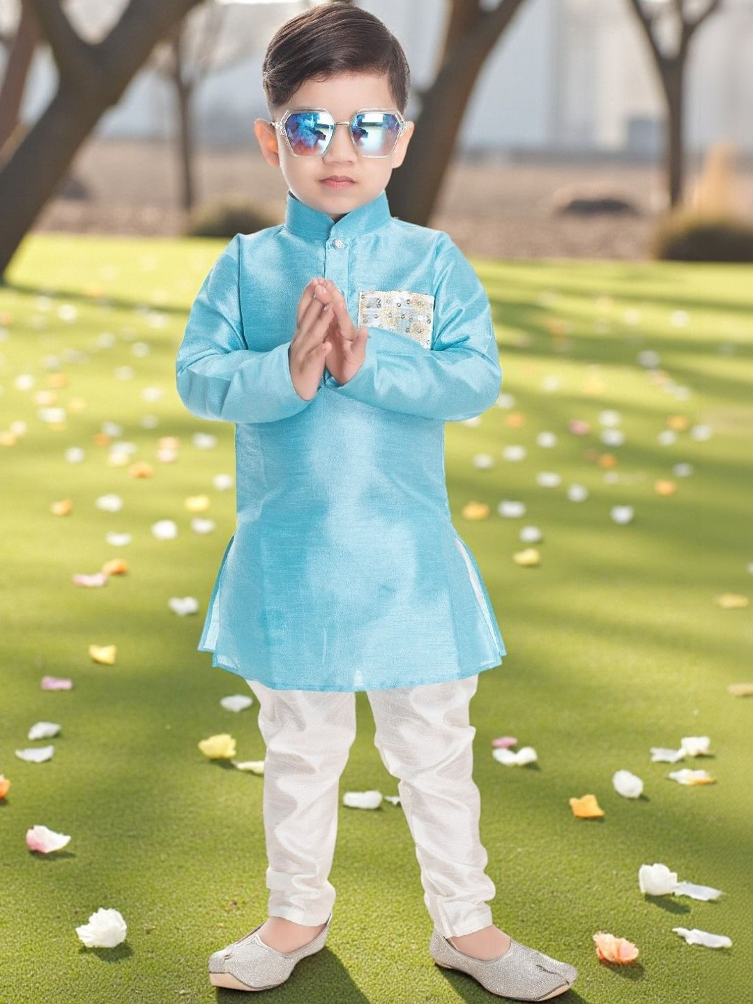 NEW GEN Boys Mandarin Collar Long Sleeves Straight Kurta With Pyjamas