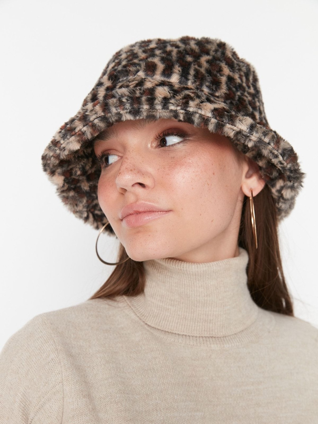 Trendyol Women Black Self Design Flat Cap Hat