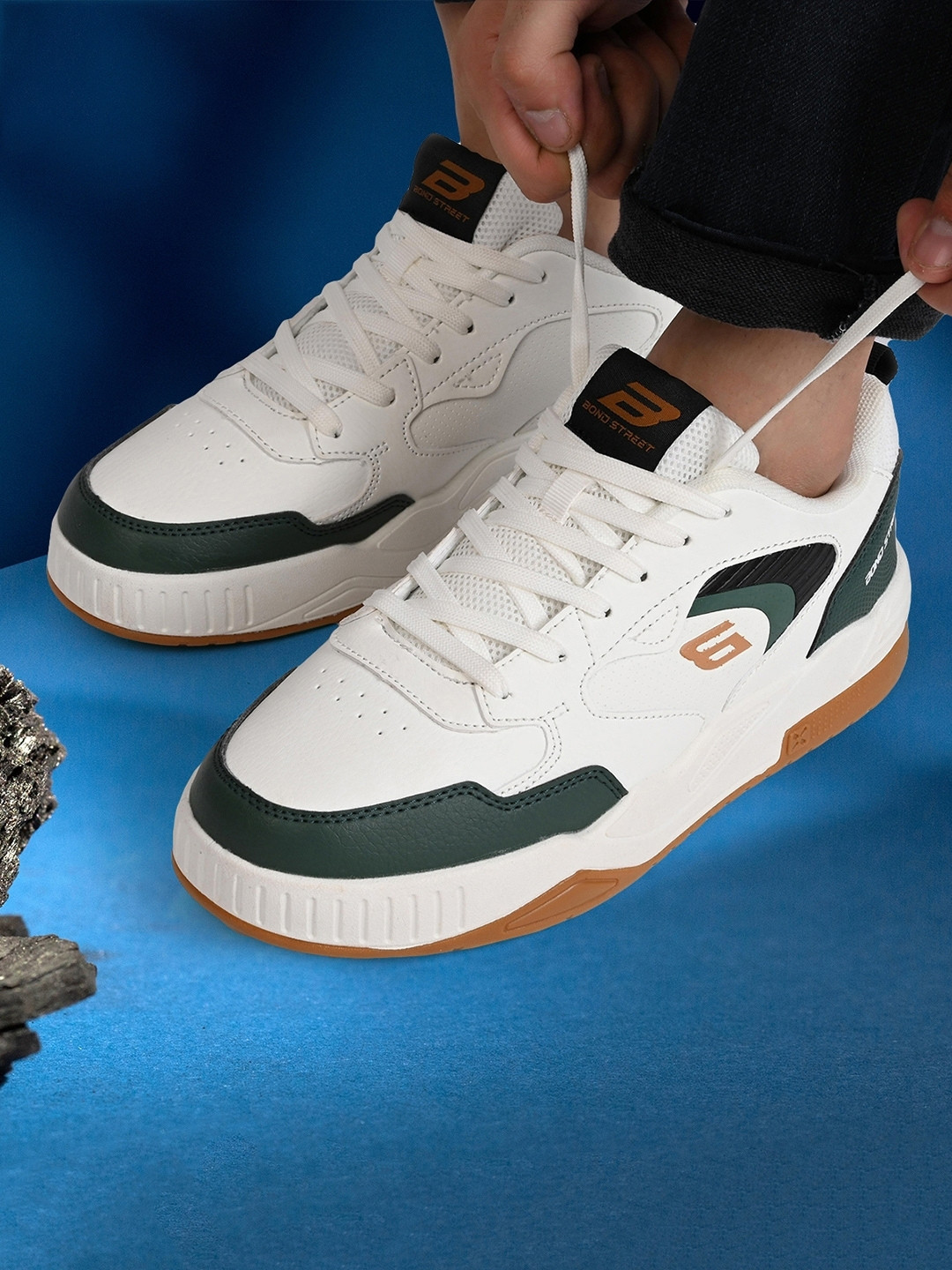 Bond Street Men Colourblocked Sneakers