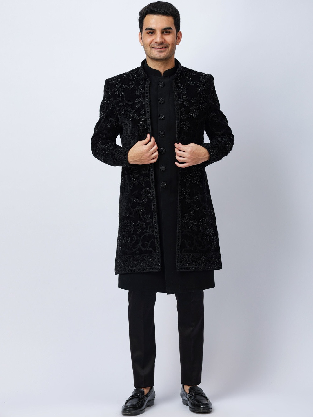 Aesthelia Men 3 Pcs Indo-Western Embroidered Blazer with Matching Black Inner and Trouser