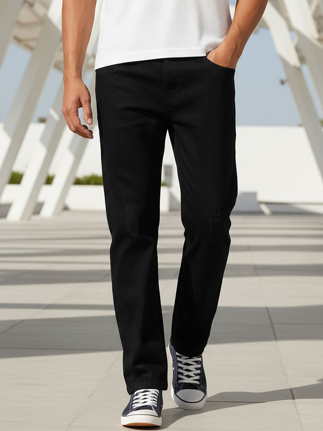 Bewakoof Men's Black Straight Fit Mid-Rise Jeans