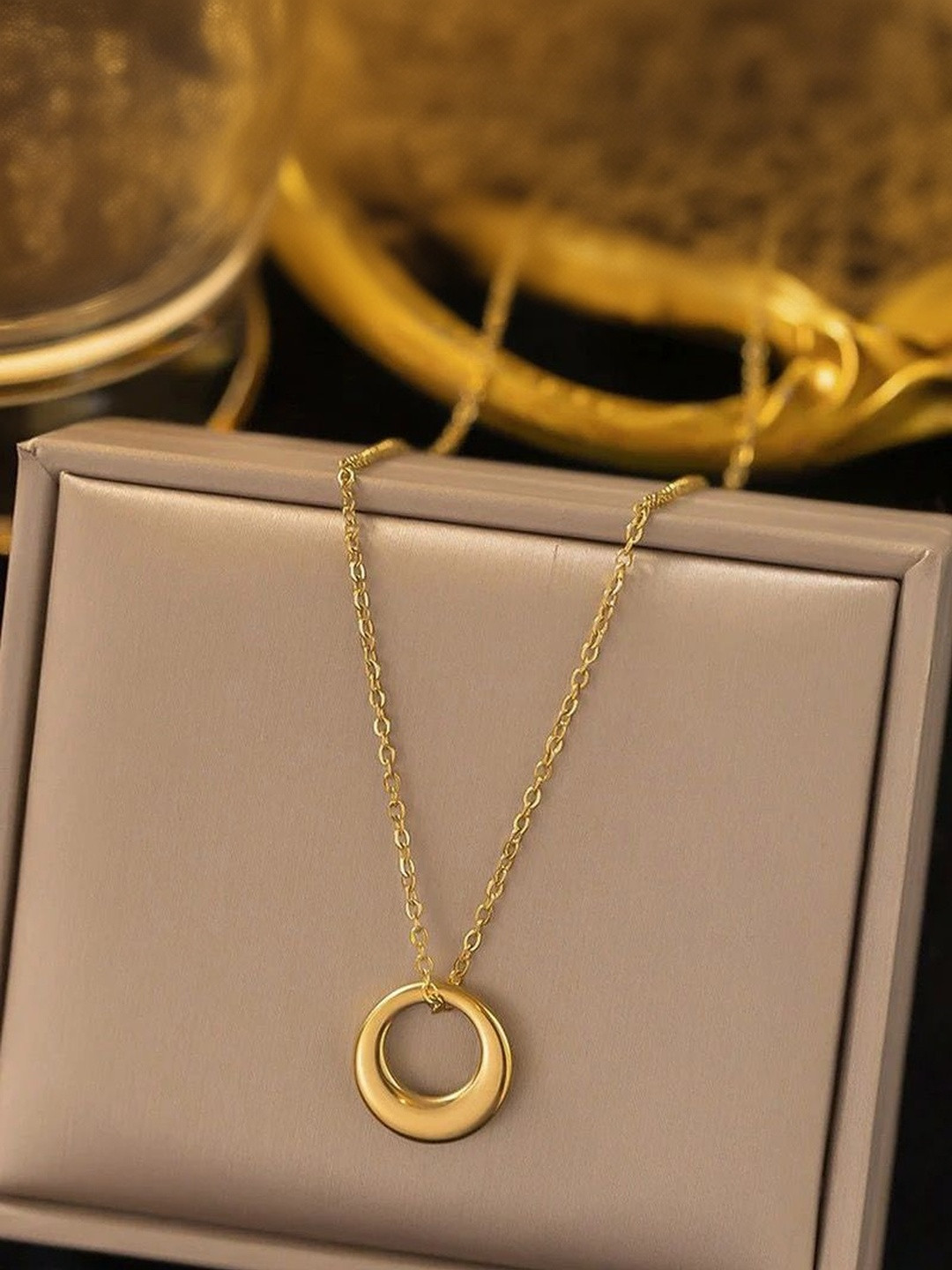MODE & MINIMAL Gold-Plated Necklace