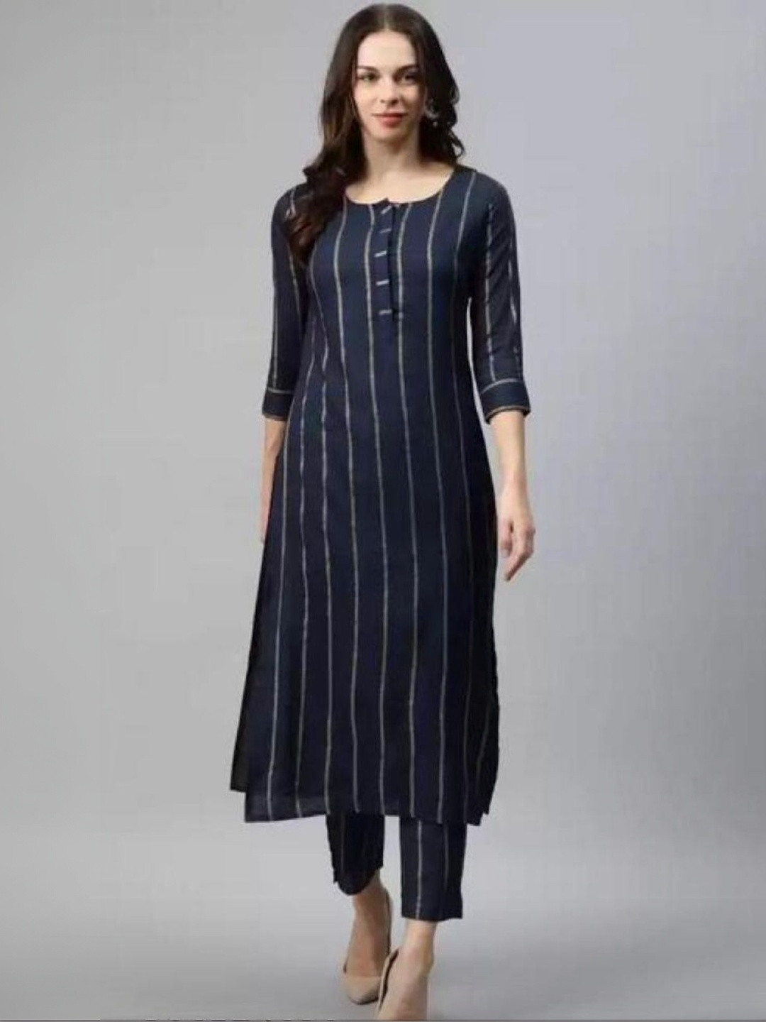 ROOTSOUL Women Striped Regular Kurta with Trousers