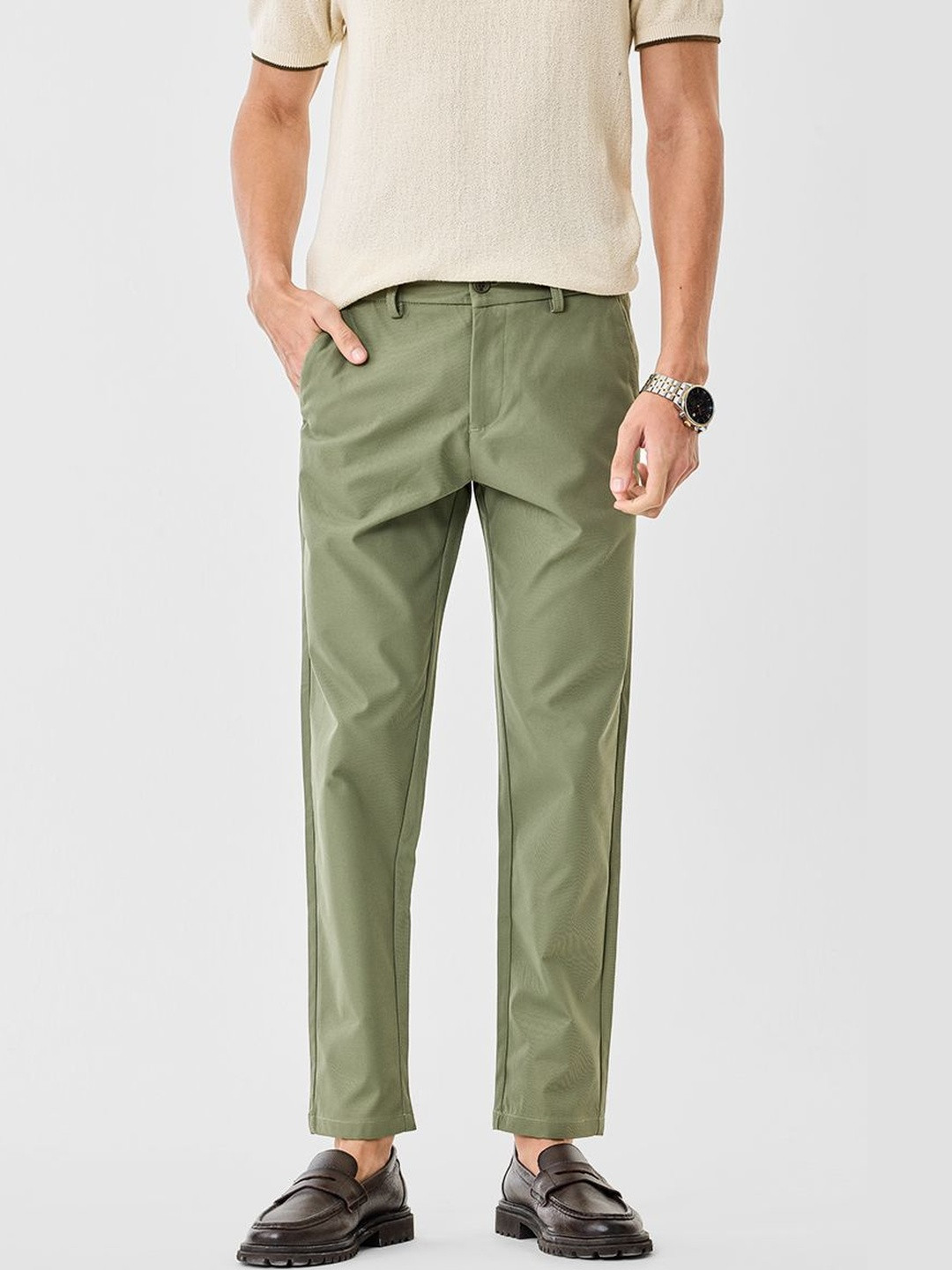 Snitch Men Wrinkle Free Solid Mid Rise Regular Fit Trouser